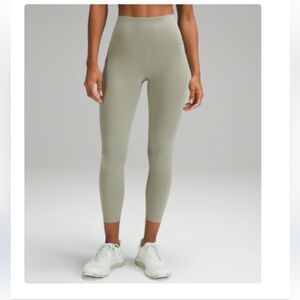 Lululemon Wunder Train High-Rise Tight